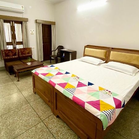 Garden View Residency Bed & Breakfast Lucknow Ngoại thất bức ảnh
