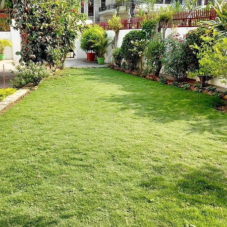 Garden View Residency Bed & Breakfast Lucknow Ngoại thất bức ảnh